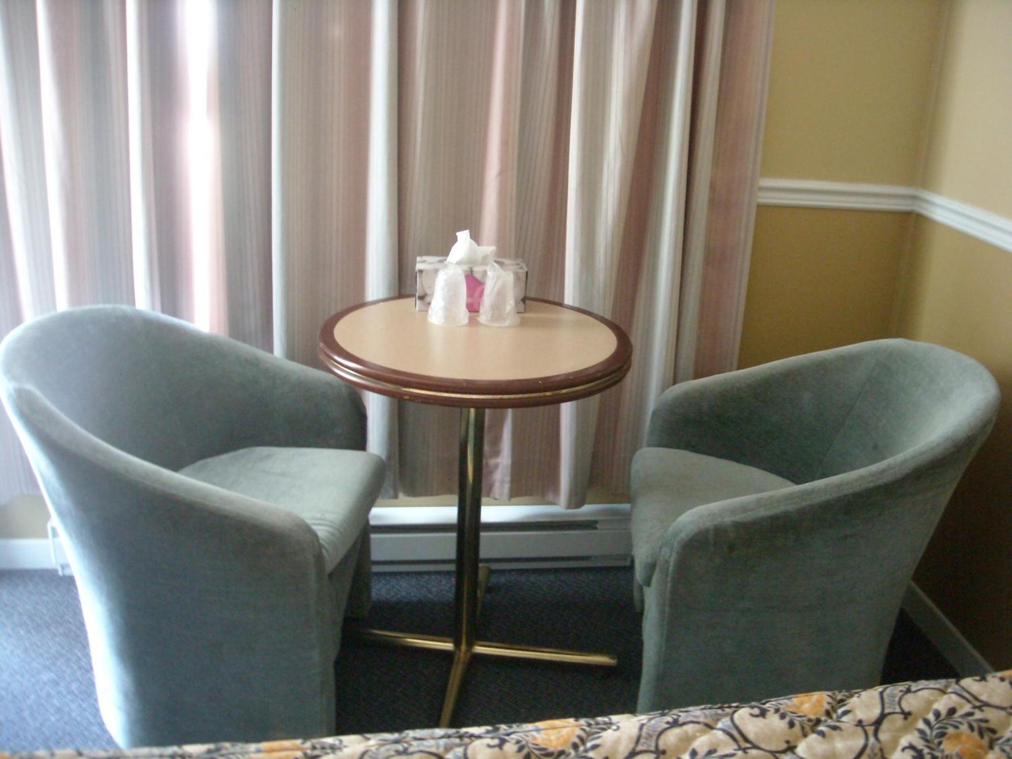 Notre-Dame-de-l'Ile-Perrot Motel Montreal מראה חיצוני תמונה