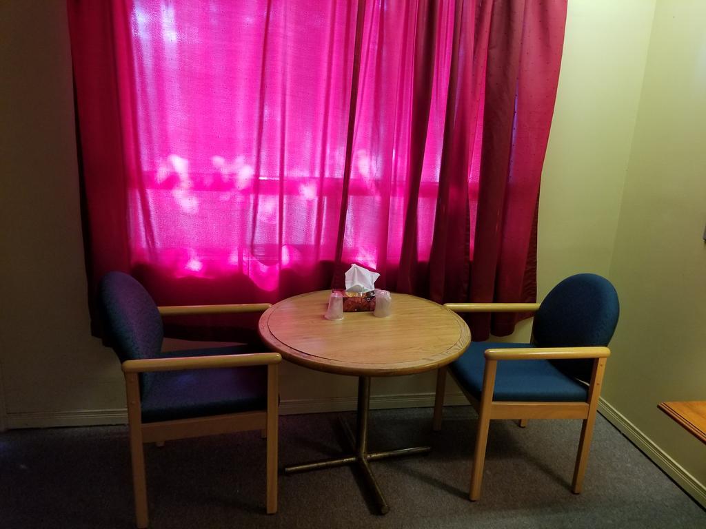 Notre-Dame-de-l'Ile-Perrot Motel Montreal מראה חיצוני תמונה