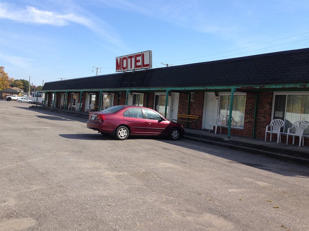 Notre-Dame-de-l'Ile-Perrot Motel Montreal מראה חיצוני תמונה